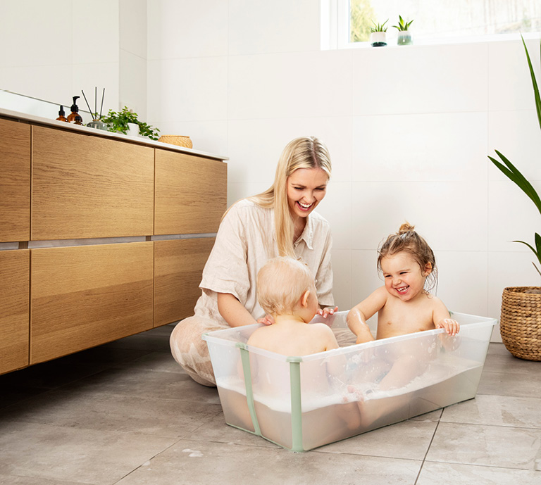 text describing baby bath 