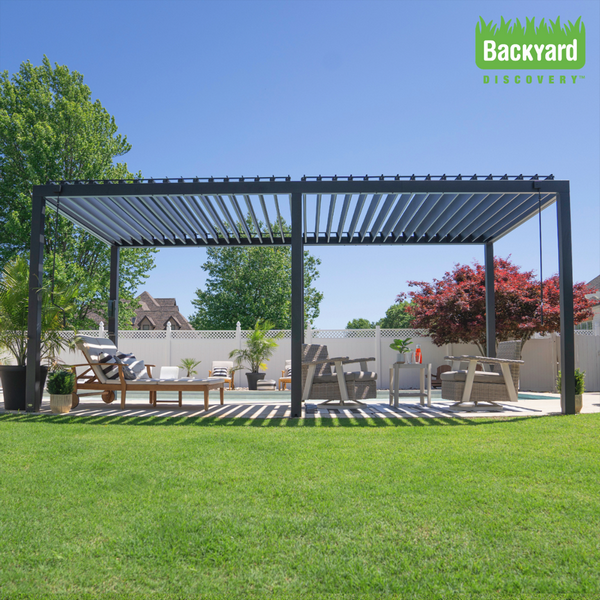 Sarasota pergola with 'Build to last, designed to impress' wording.