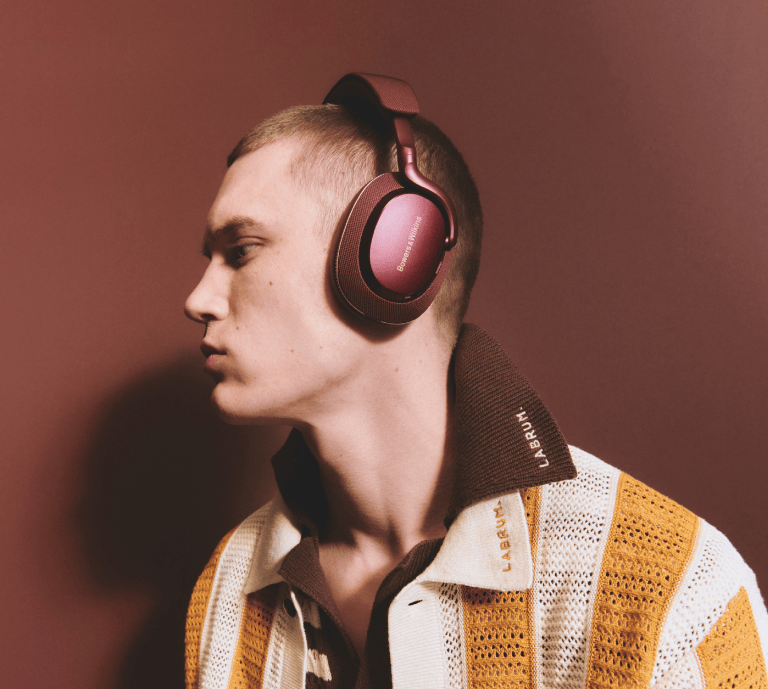 Shop the wireless ,award winning Bowers & Wilkins Px7 S3 now