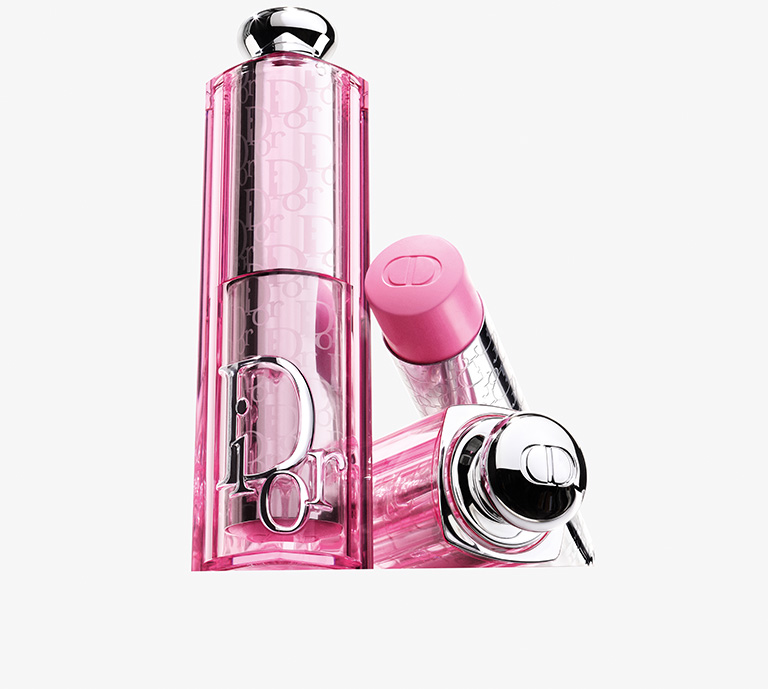 The 1st pH-activated blush stick with a dewy glow, available in 7 shades.